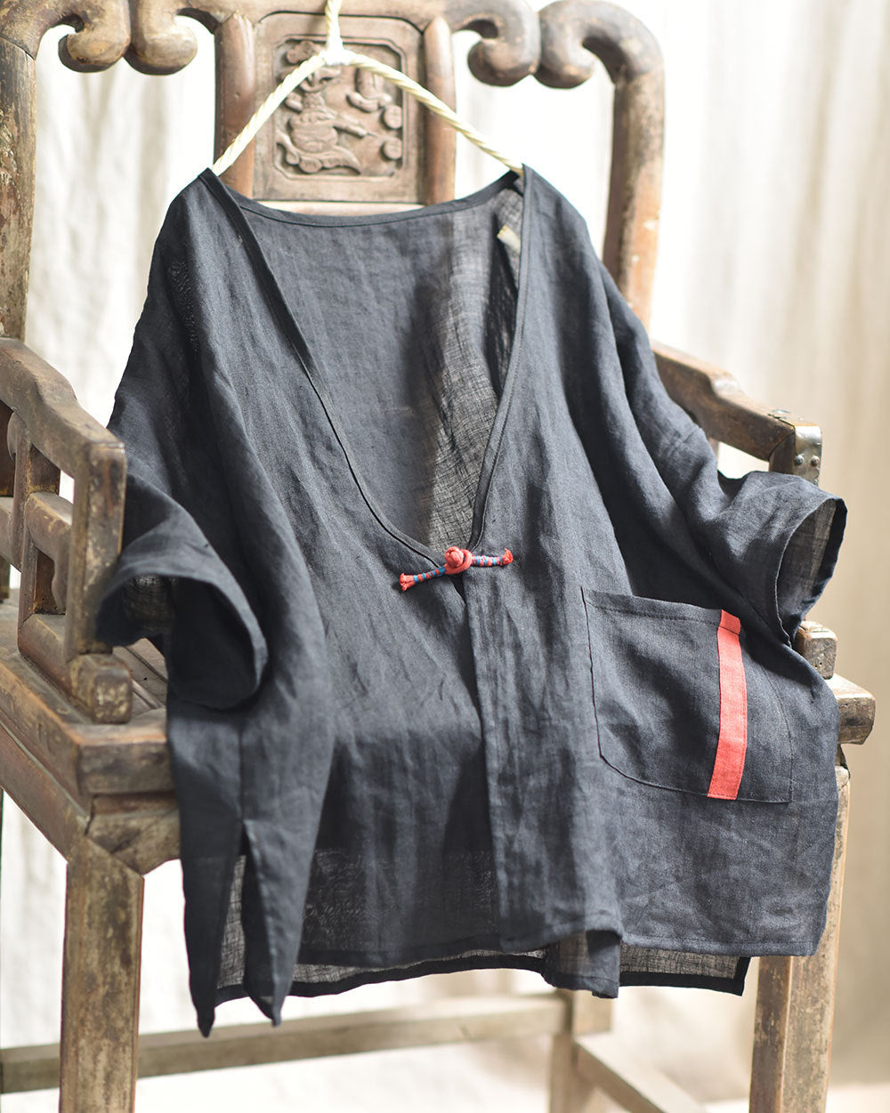 Lightweight Ramie One-Button Top