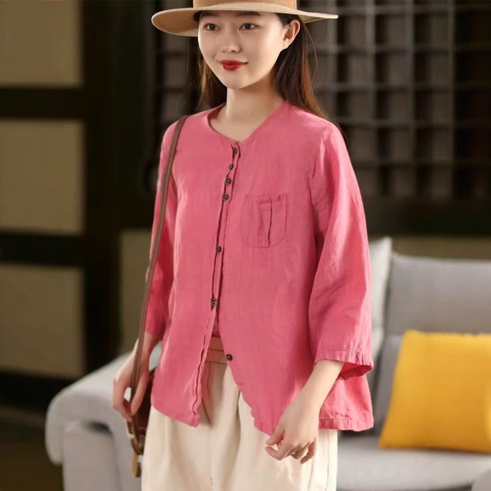 Soft linen shirt for warm-weather everyday dressing