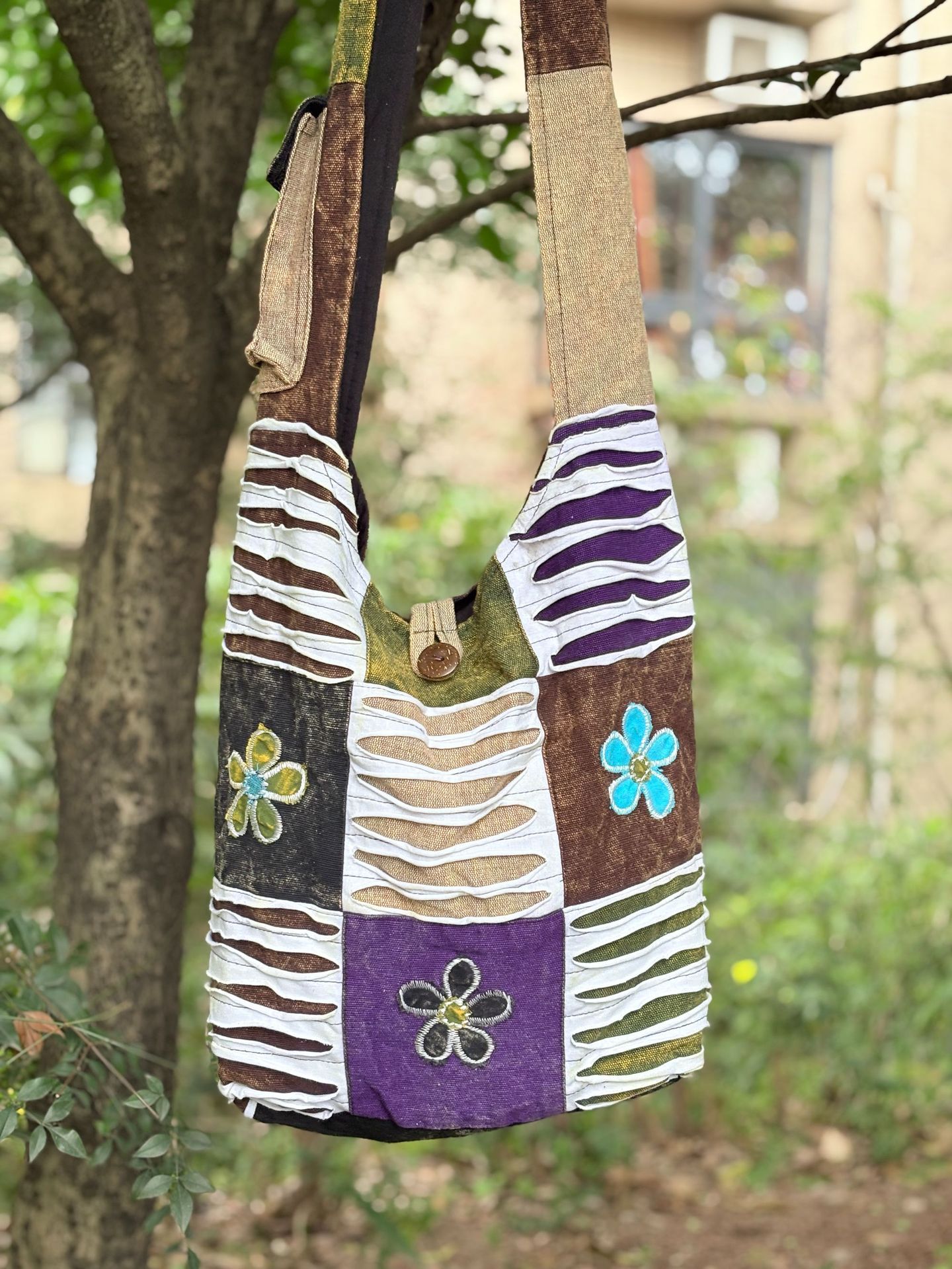 Vintage boho style handmade shoulder bag from Nepal