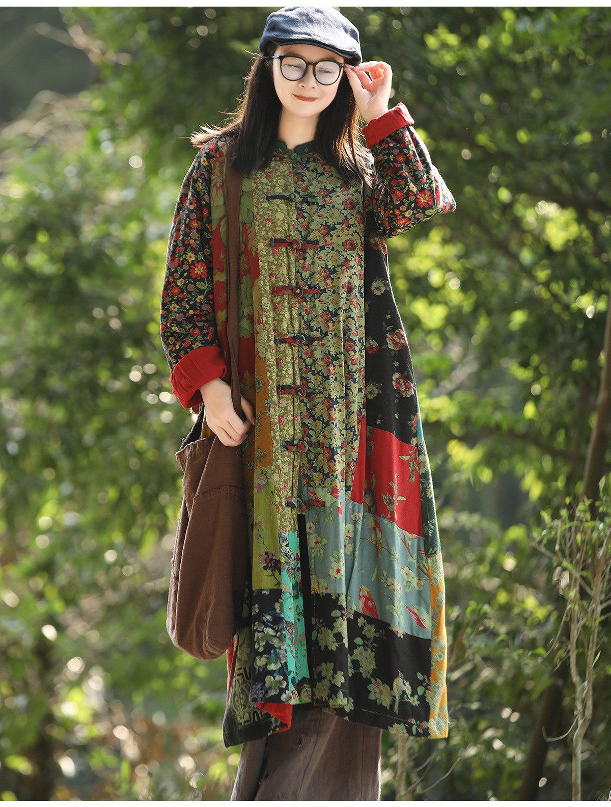 Button-front closure detail