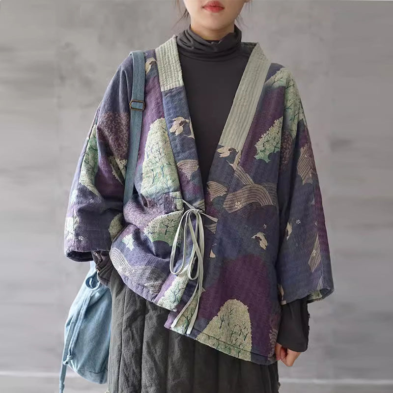 Vintage floral cotton quilted kimono jacket with tie front – bohemian padded coat for women.