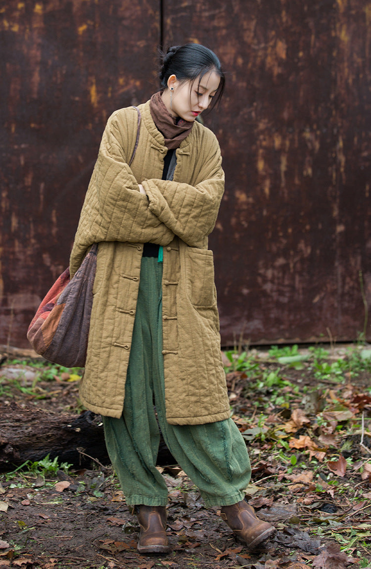 Layered outfit styling with chic ramie quilted coat