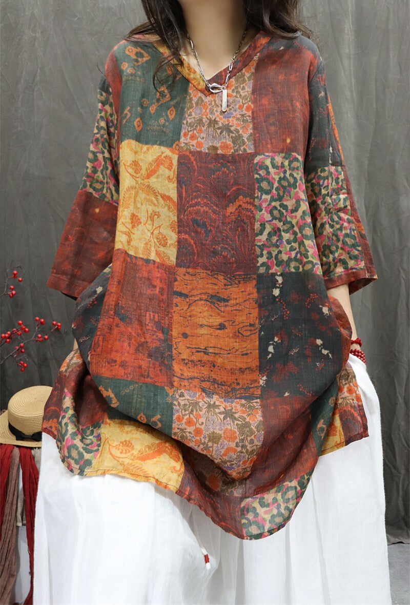 Woman wearing floral ramie tunic blouse casual vintage outfit