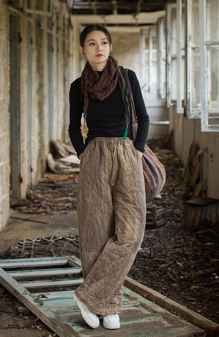 Lifestyle image wearing ramie padded quilted pants