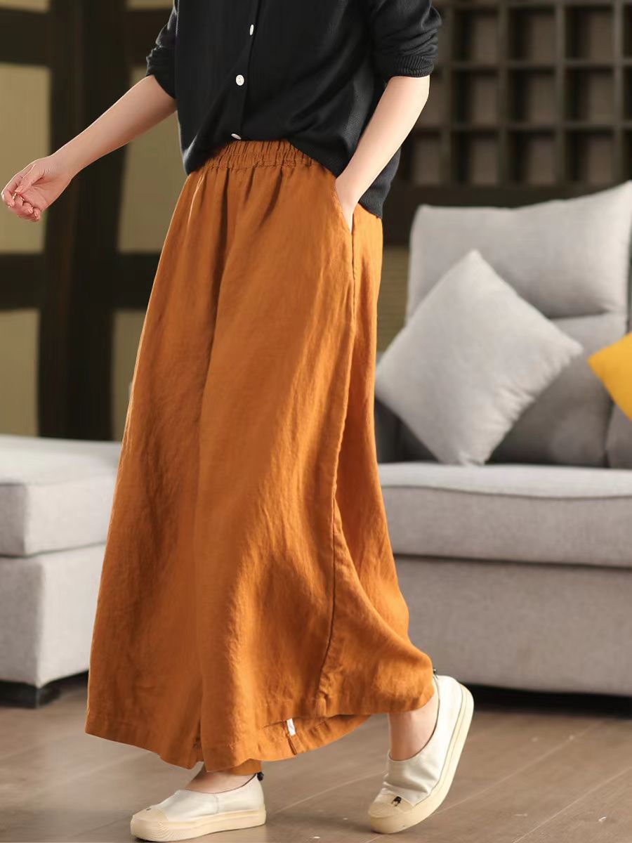 comfortable elastic waist on wide-leg pants